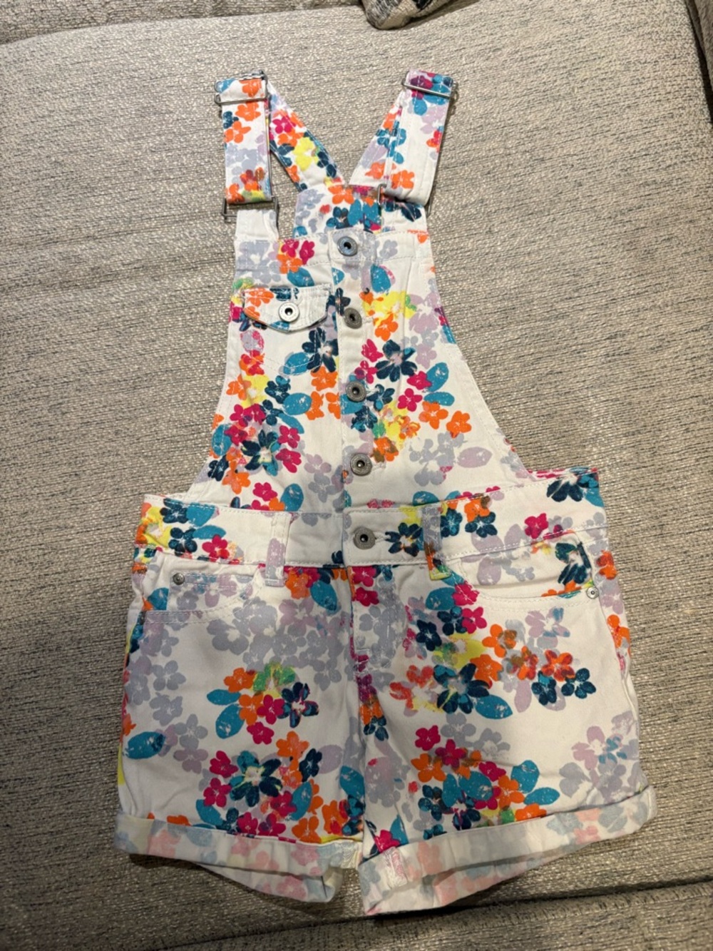 lei Floral Button-Front Shirt in White with Multicolor Flowers